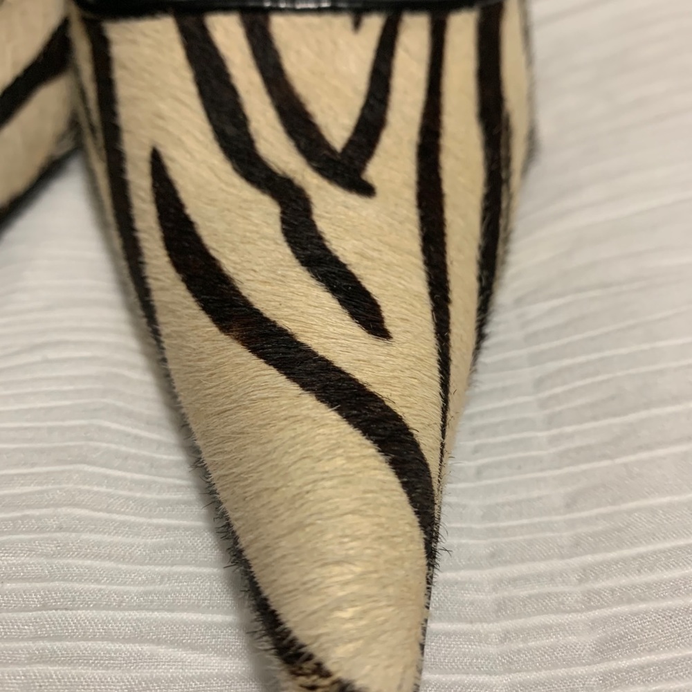 Shoes - Picture 6 of 13